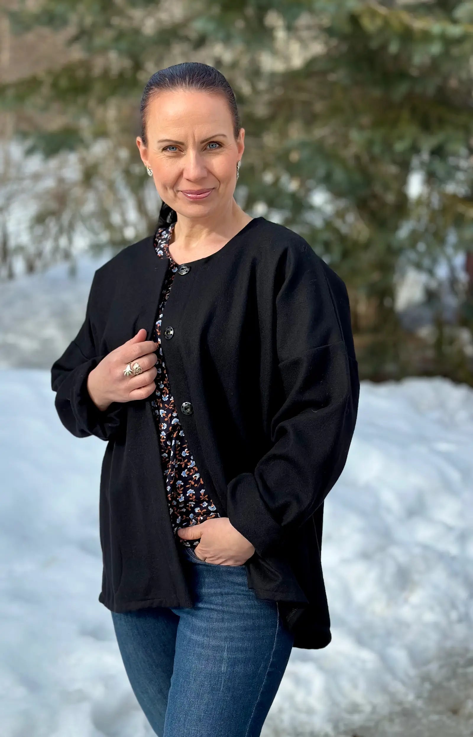 Jacka Klara i svart - Ulla Jacobsson Design. Modell Petra Shara Stoor