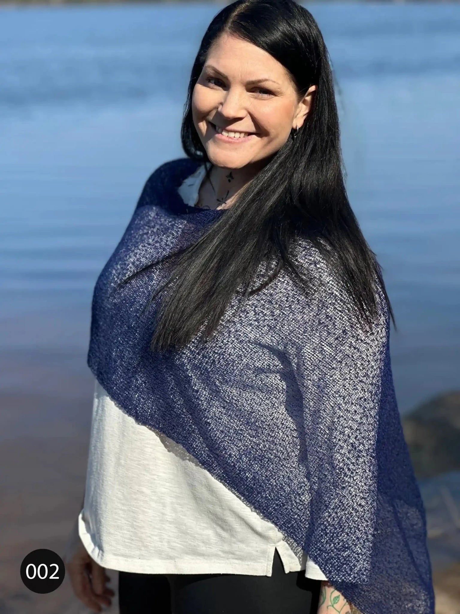 Ella Viitta – Suosittu ja ohutneulottu viitta monissa väreissä | Ulla Jacobsson Kläder