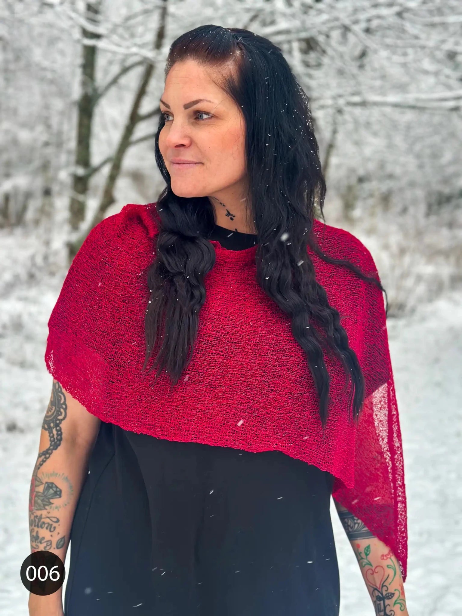 Ella Viitta – Suosittu ja ohutneulottu viitta monissa väreissä | Ulla Jacobsson Kläder