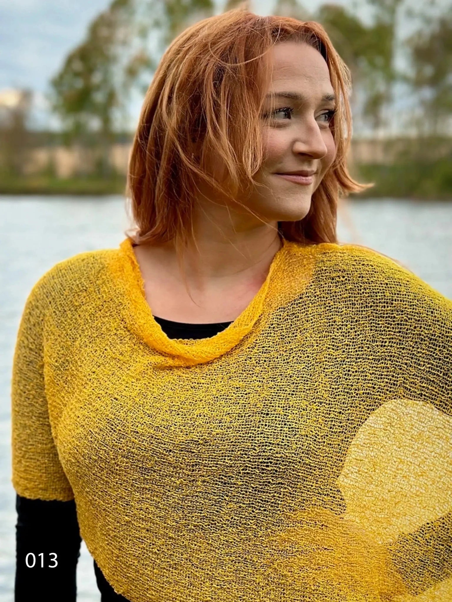 Ella Viitta – Suosittu ja ohutneulottu viitta monissa väreissä | Ulla Jacobsson Kläder