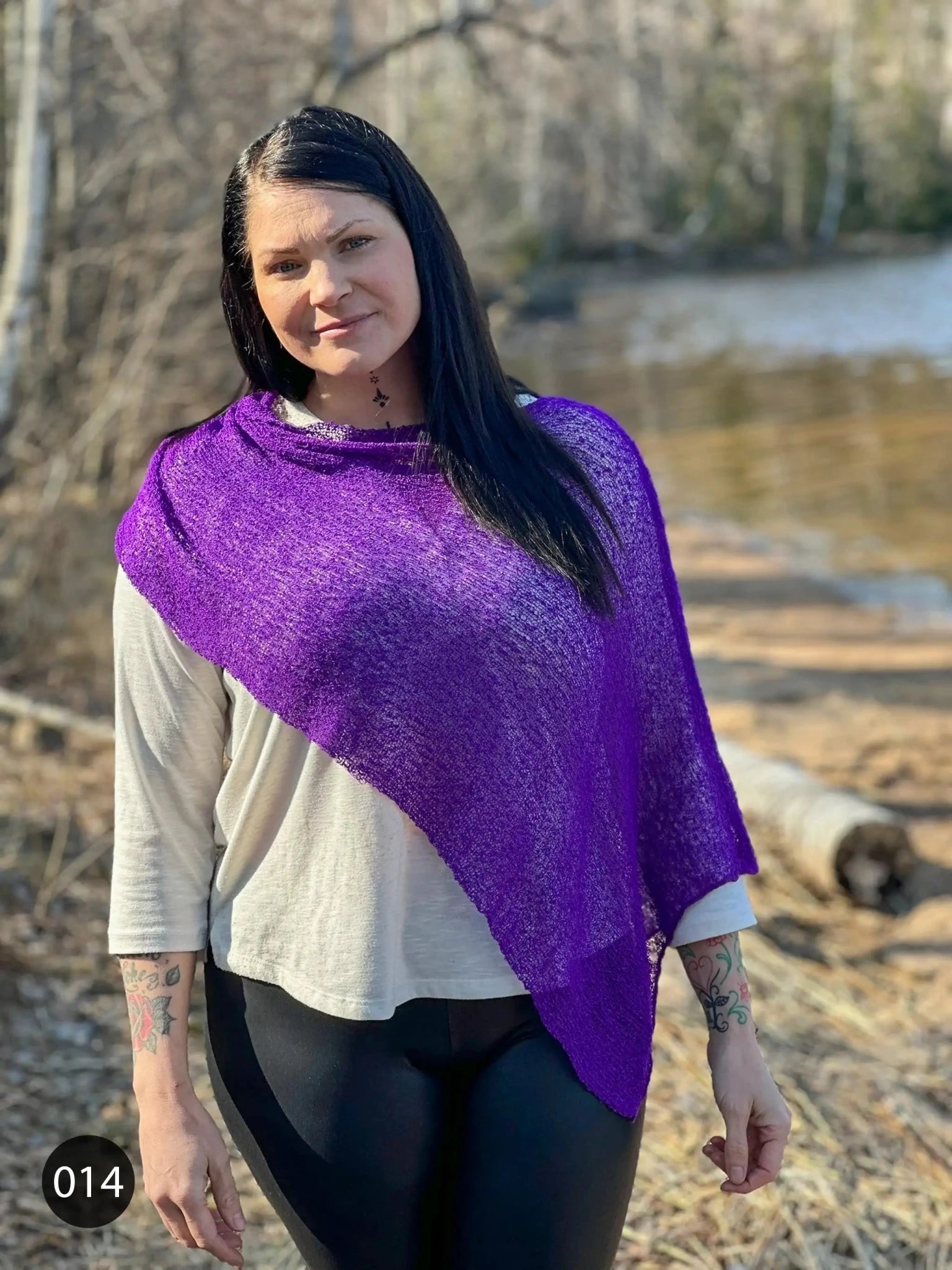 Ella Viitta – Suosittu ja ohutneulottu viitta monissa väreissä | Ulla Jacobsson Kläder