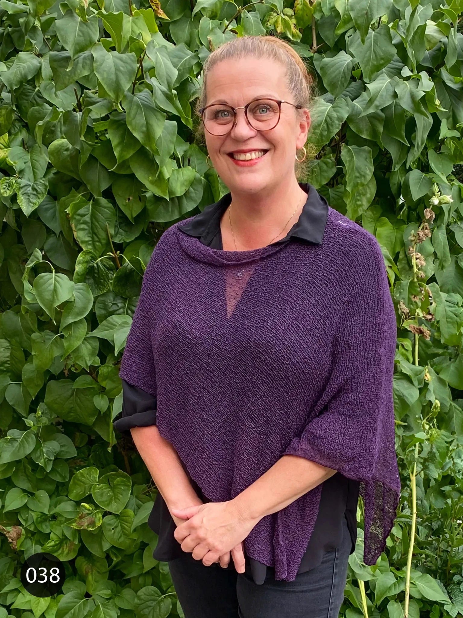 Ella Viitta – Suosittu ja ohutneulottu viitta monissa väreissä | Ulla Jacobsson Kläder