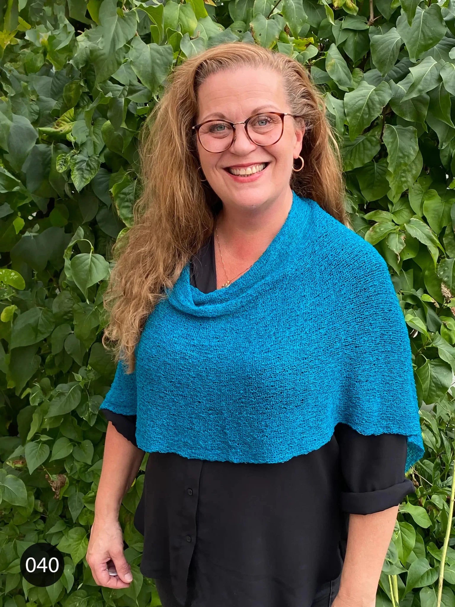 Ella Viitta – Suosittu ja ohutneulottu viitta monissa väreissä | Ulla Jacobsson Kläder