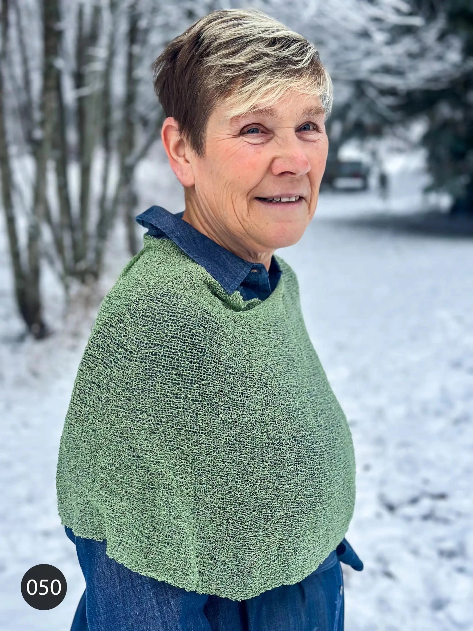 Ella Viitta – Suosittu ja ohutneulottu viitta monissa väreissä | Ulla Jacobsson Kläder