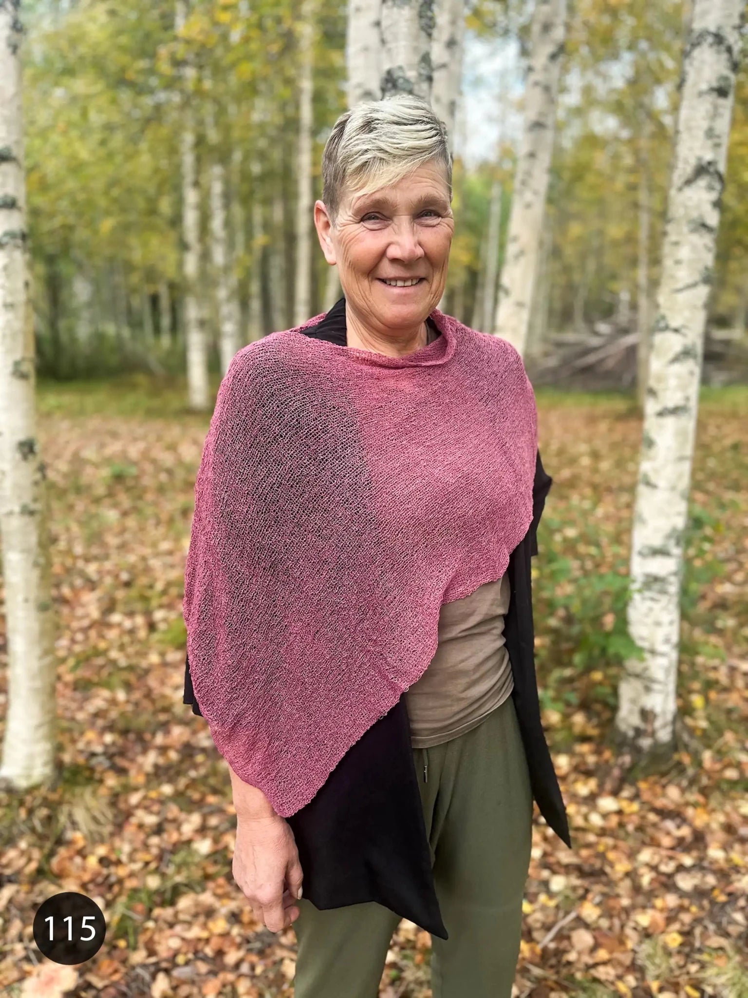 Ella Viitta – Suosittu ja ohutneulottu viitta monissa väreissä | Ulla Jacobsson Kläder