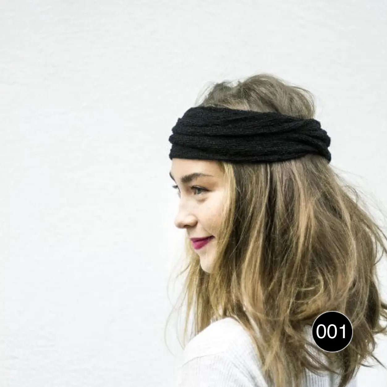 Eva Tubsjal - Finstickad rund liten tubsjal i många färger | Ulla Jacobsson Kläder