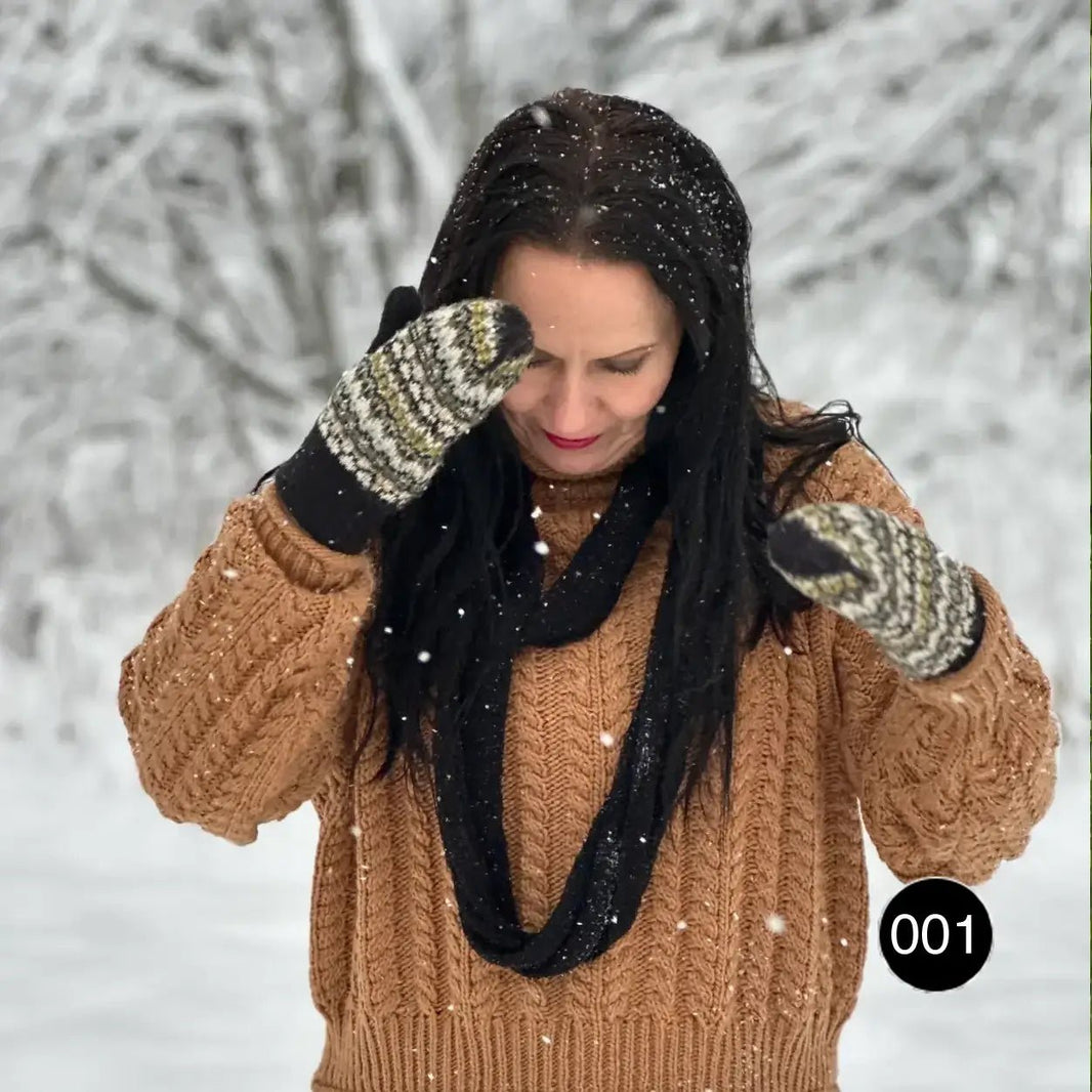 Sally Tubsjal - Finstickad tubsjal i större modell och i många färger | Ulla Jacobsson Kläder