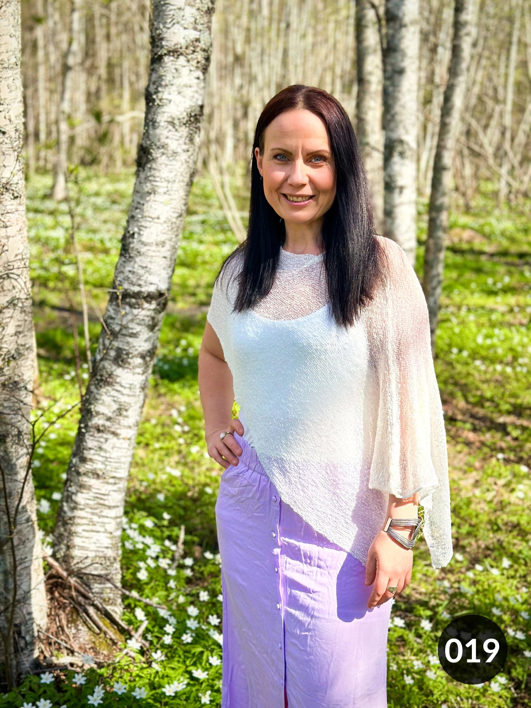 Ella Cape - Vår populära finstickade Cape i många färger | Ulla Jacobsson Kläder