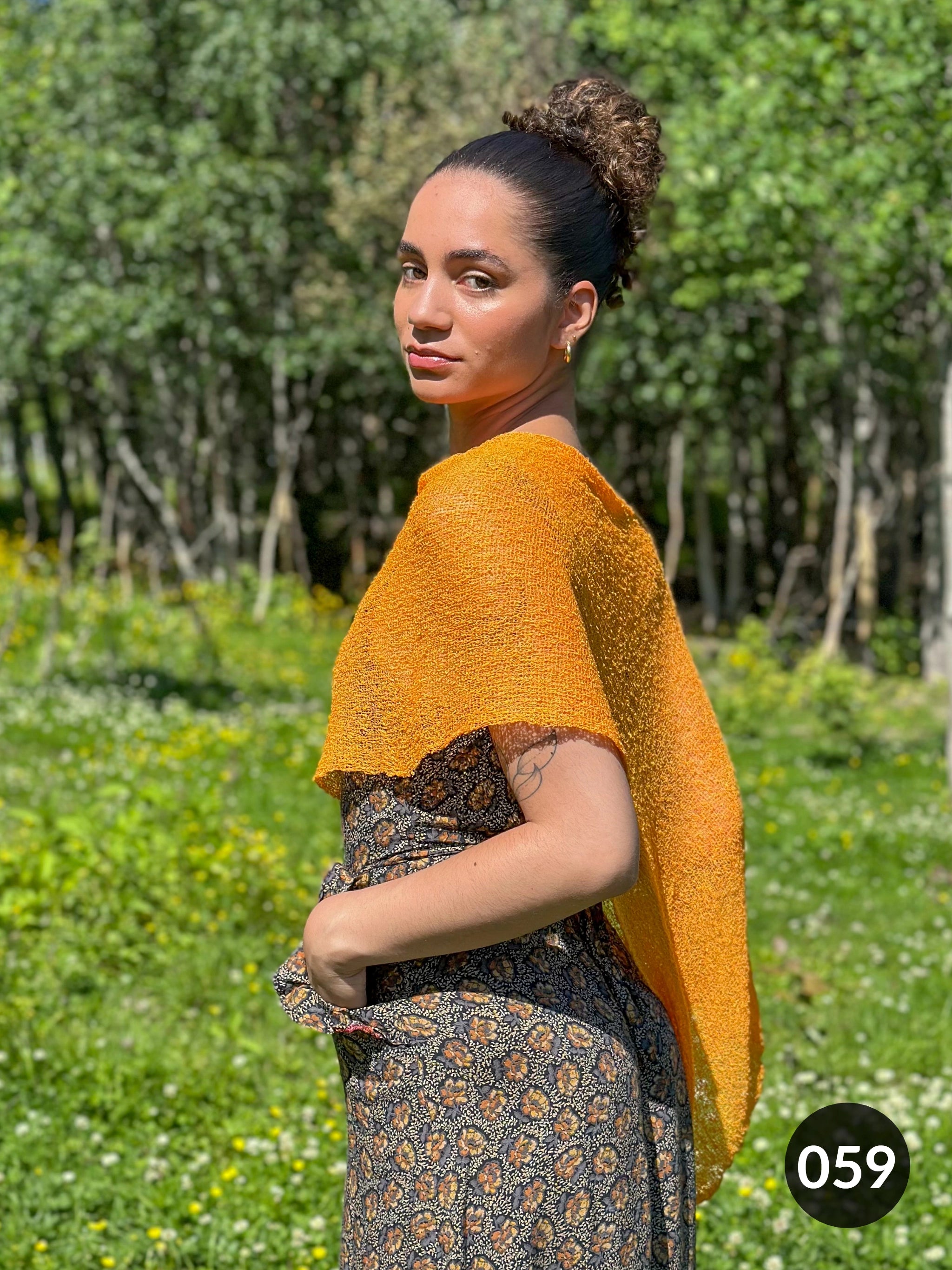 Ella Cape - Vår populära finstickade Cape i många färger | Ulla Jacobsson Kläder