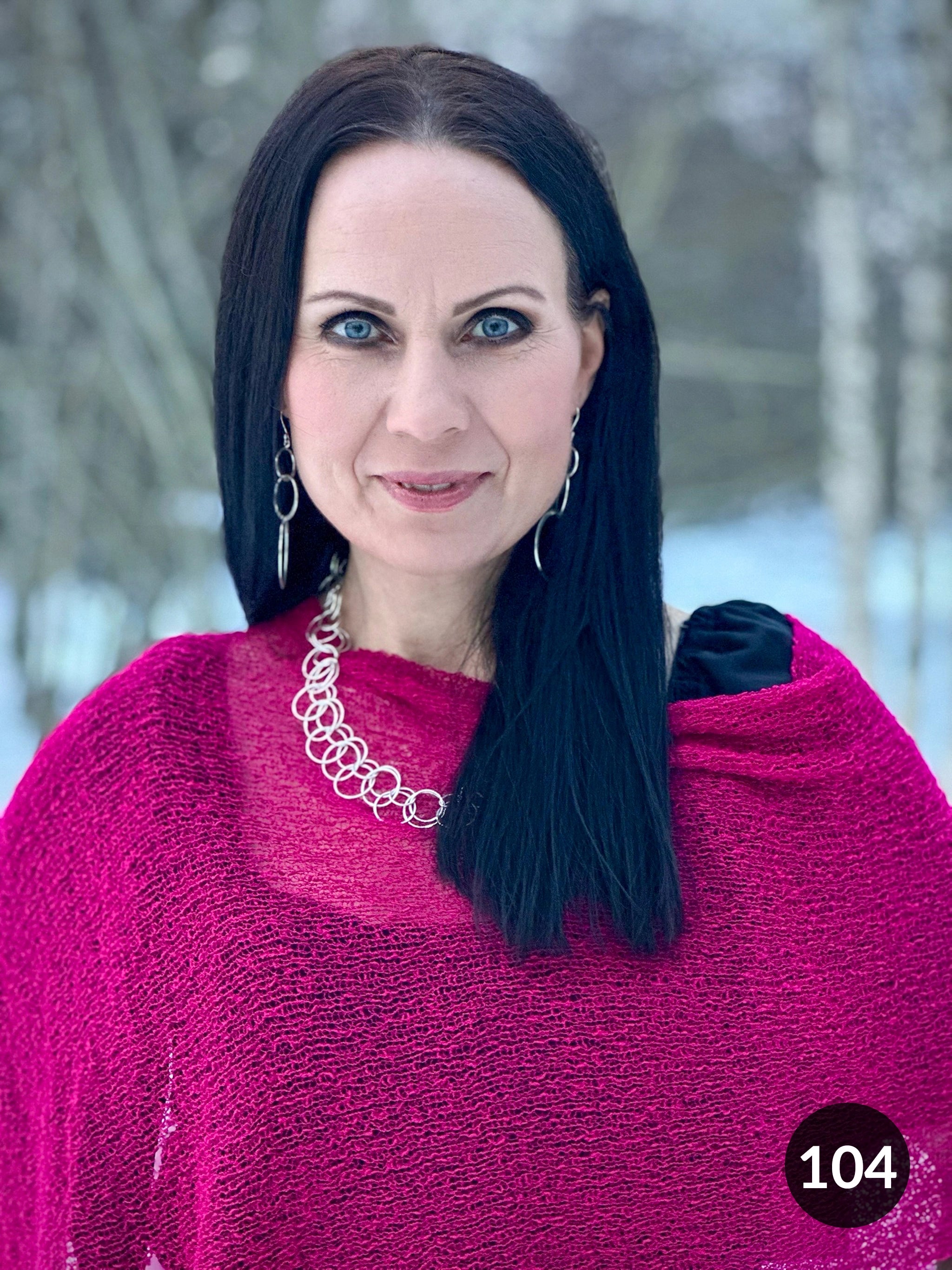 Ella Cape - Vår populära finstickade Cape i många färger | Ulla Jacobsson Kläder