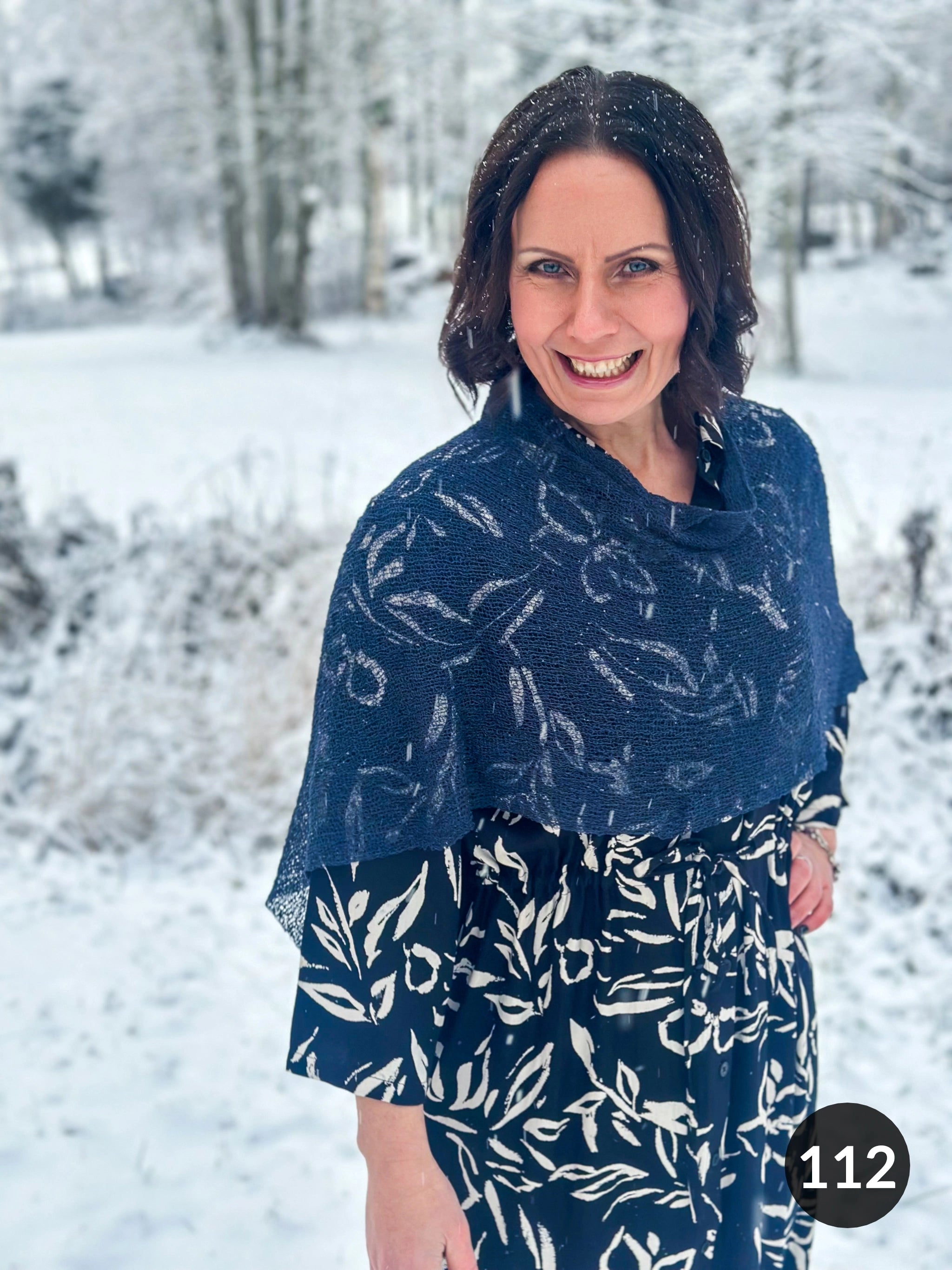 Ella Cape - Vår populära finstickade Cape i många färger | Ulla Jacobsson Kläder