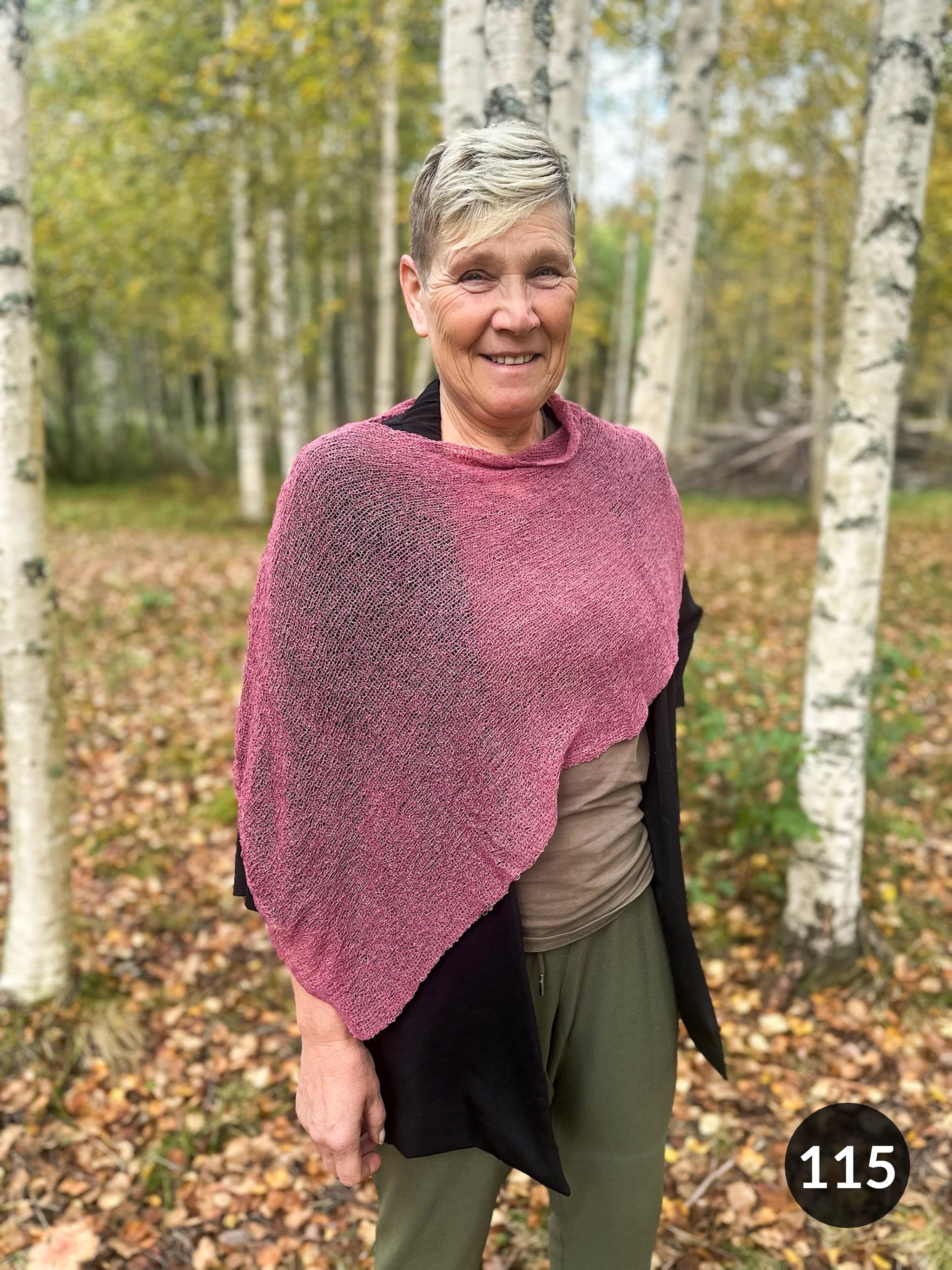 Ella Cape - Vår populära finstickade Cape i många färger | Ulla Jacobsson Kläder