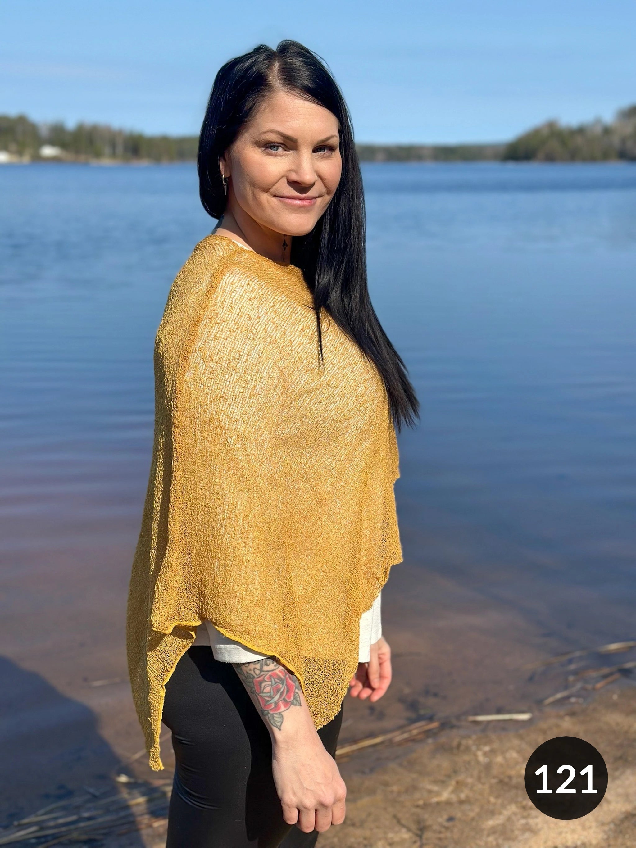 Ella Cape - Vår populära finstickade Cape i många färger | Ulla Jacobsson Kläder