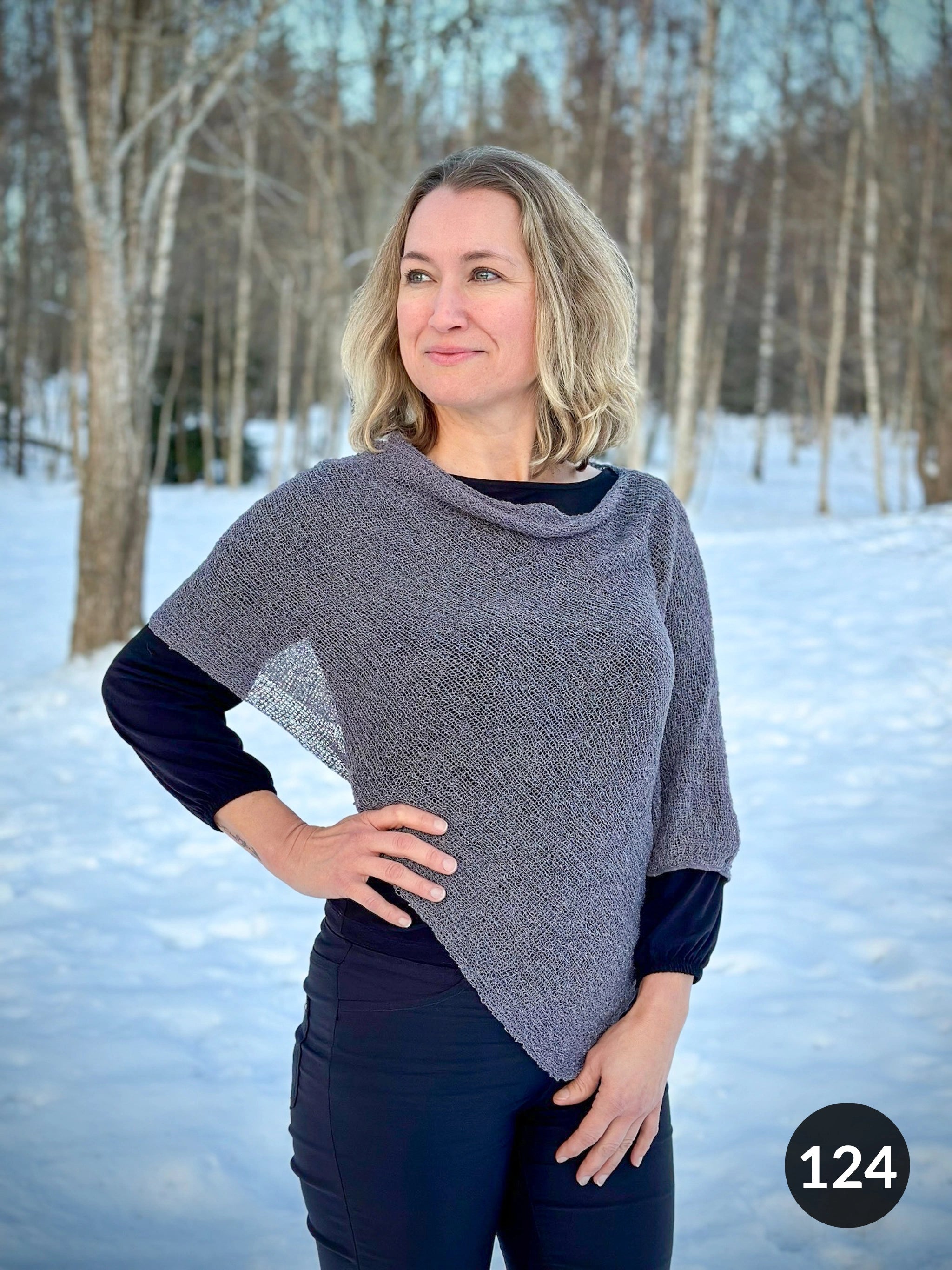 Ella Cape - Vår populära finstickade Cape i många färger | Ulla Jacobsson Kläder