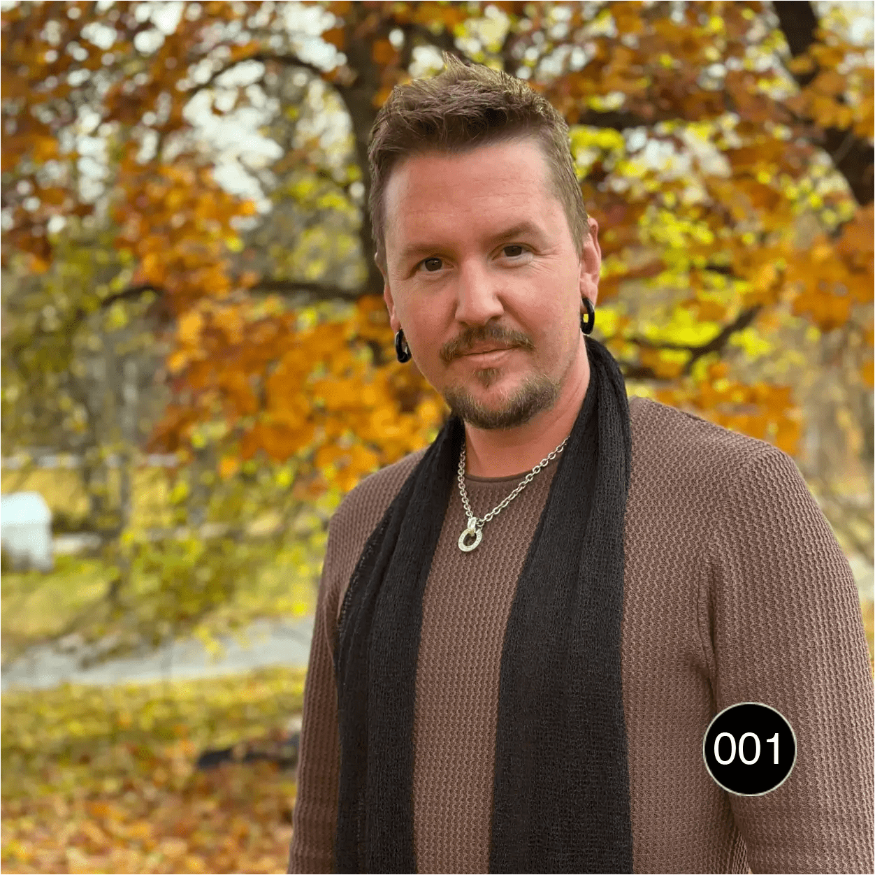 Almira Sjal – Finstickad och färgglad sjal för både henne och honom | Ulla Jacobsson Kläder