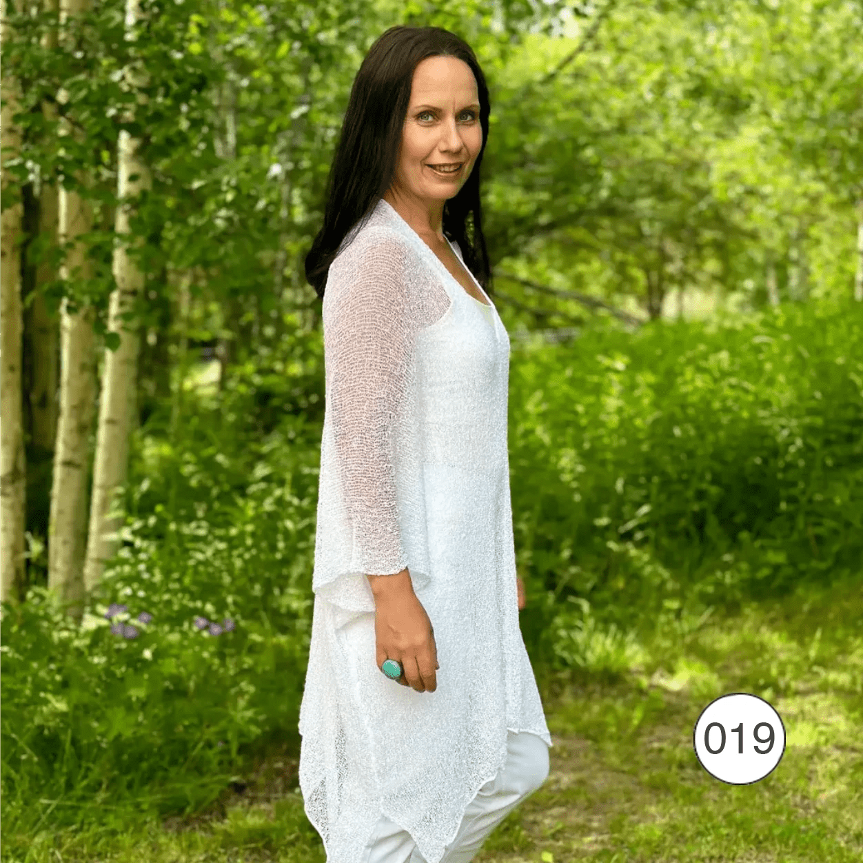 Idun Tunika - Finstickad oversized tunika i många färger | Ulla Jacobsson Kläder