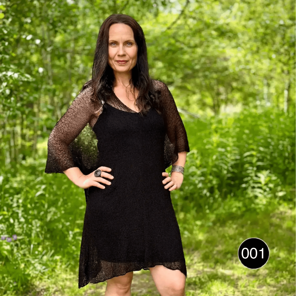 Idun Tunika - Finstickad oversized tunika i många färger | Ulla Jacobsson Kläder